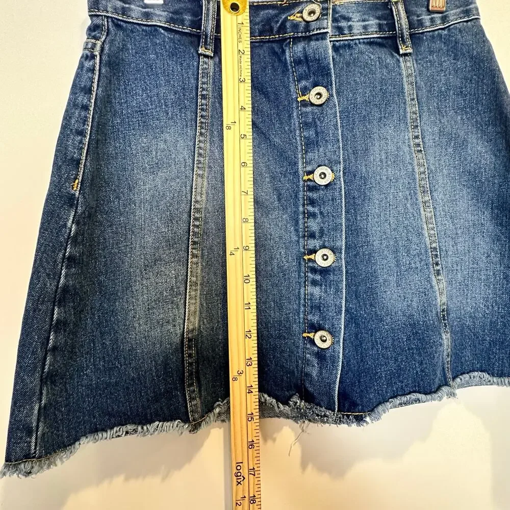 Forever 21 Denim Mini Skirt 26 Blue Button Front Raw‎ Hem Y2K Festival Indie